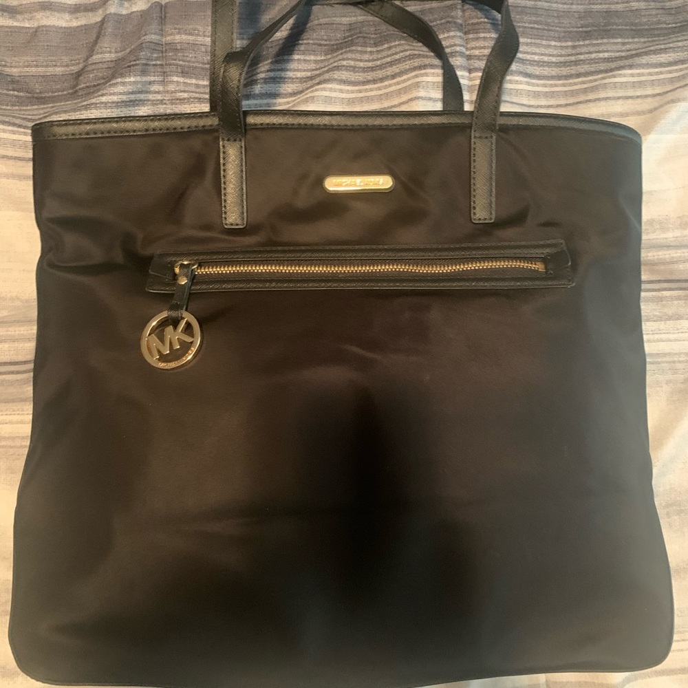 Purse - Picture 3 of 4